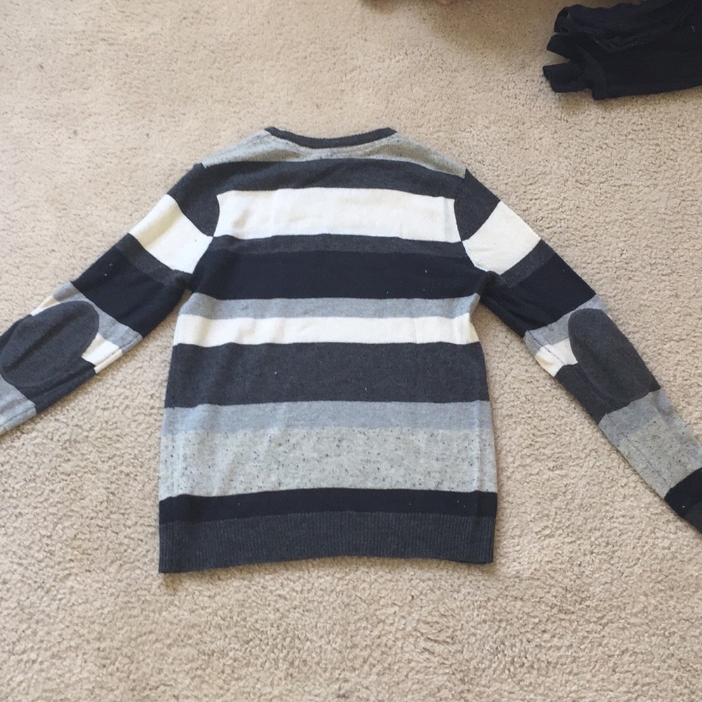 Sweaters - Picture 2 of 2